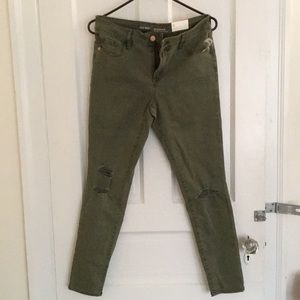Old Navy Olive Green Rockstar Jeans - Size 8